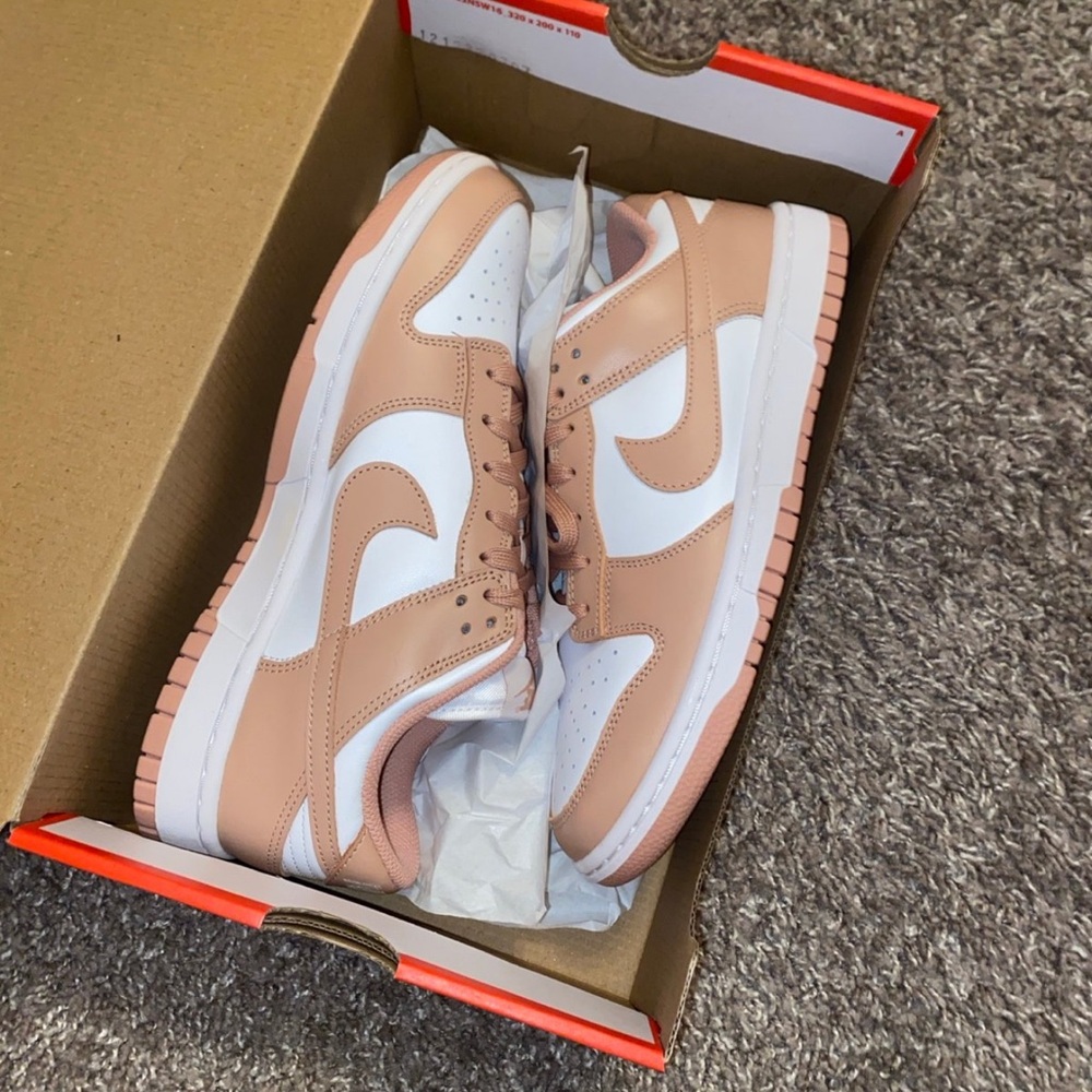 Nike Dunks - Picture 3 of 3